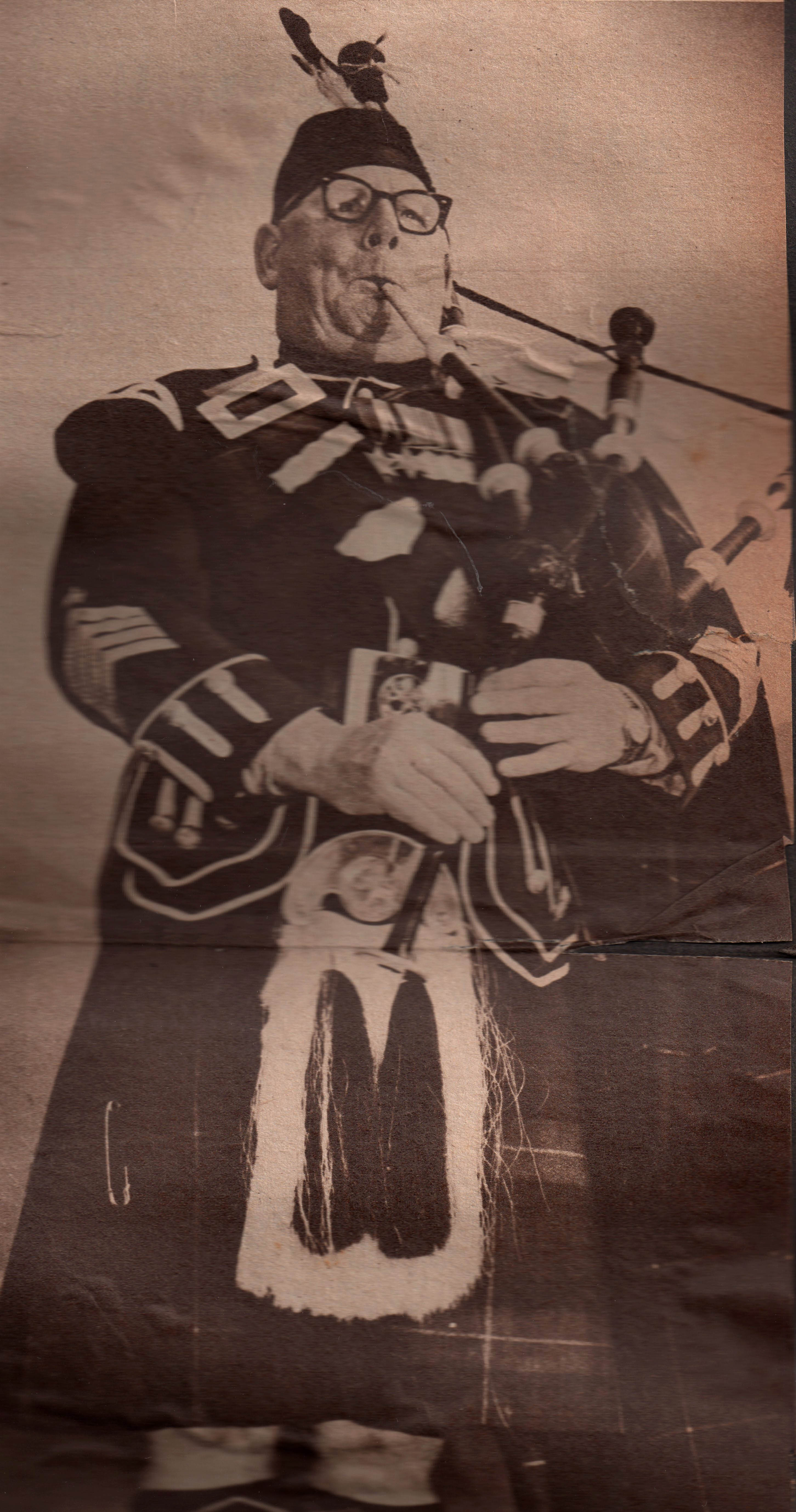 Photo of photos/Duncan Munro McLennan piper b1904 pic 1958